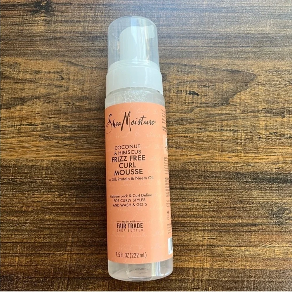 SheaMoisture Coconut and Hibiscus Frizz-free Curl Mousse